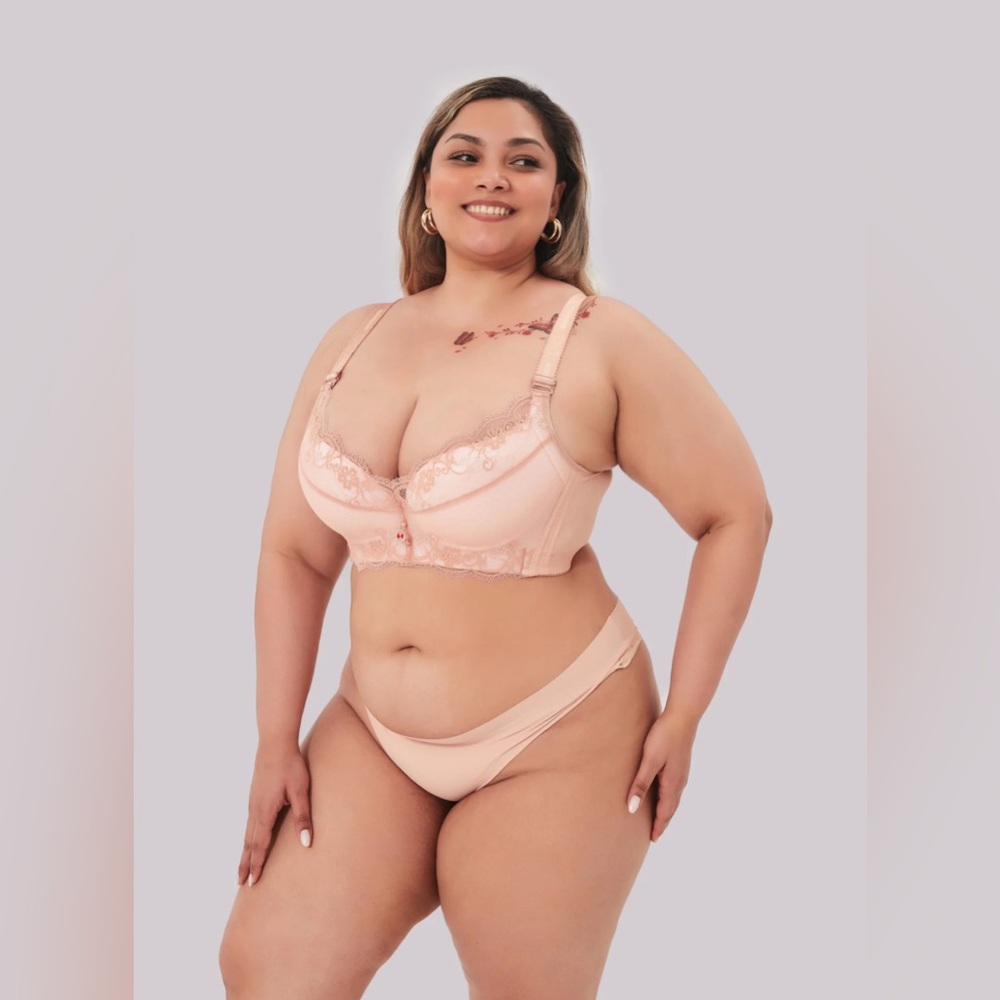 Comfit™ Tamara Ultra Supportive Bra Light Pink Lace 34D Brand New 🌟
